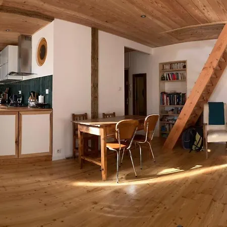 T3 Avec Pan D'escalade Apartment