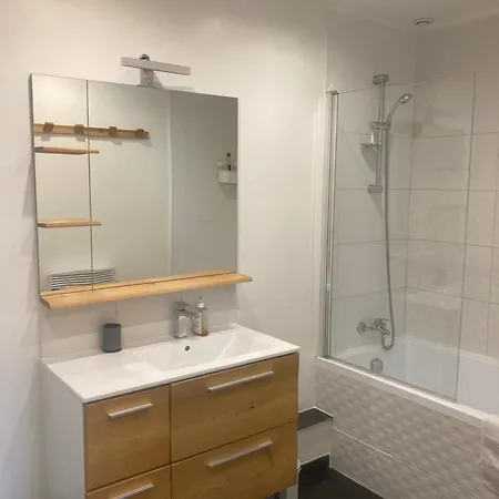 T3 Avec Pan D'escalade Apartment